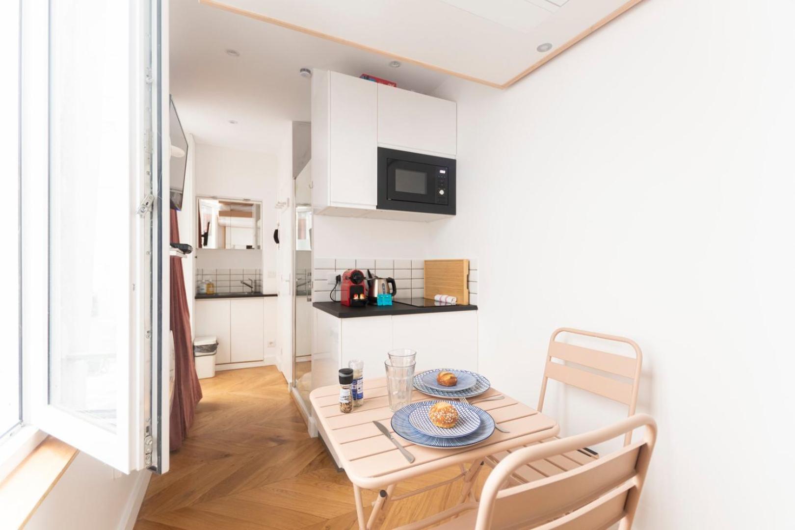 Super Central Mini Studio - 2 Pax, Murphy Bed Paryż Zewnętrze zdjęcie