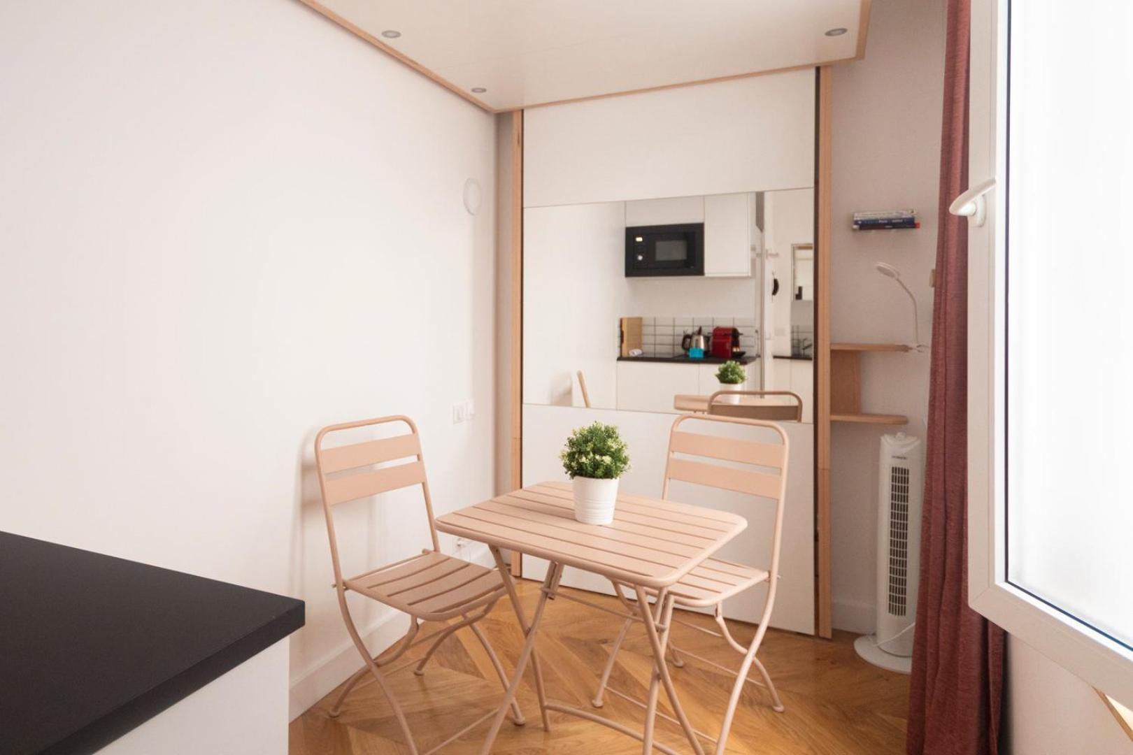 Super Central Mini Studio - 2 Pax, Murphy Bed Paryż Zewnętrze zdjęcie